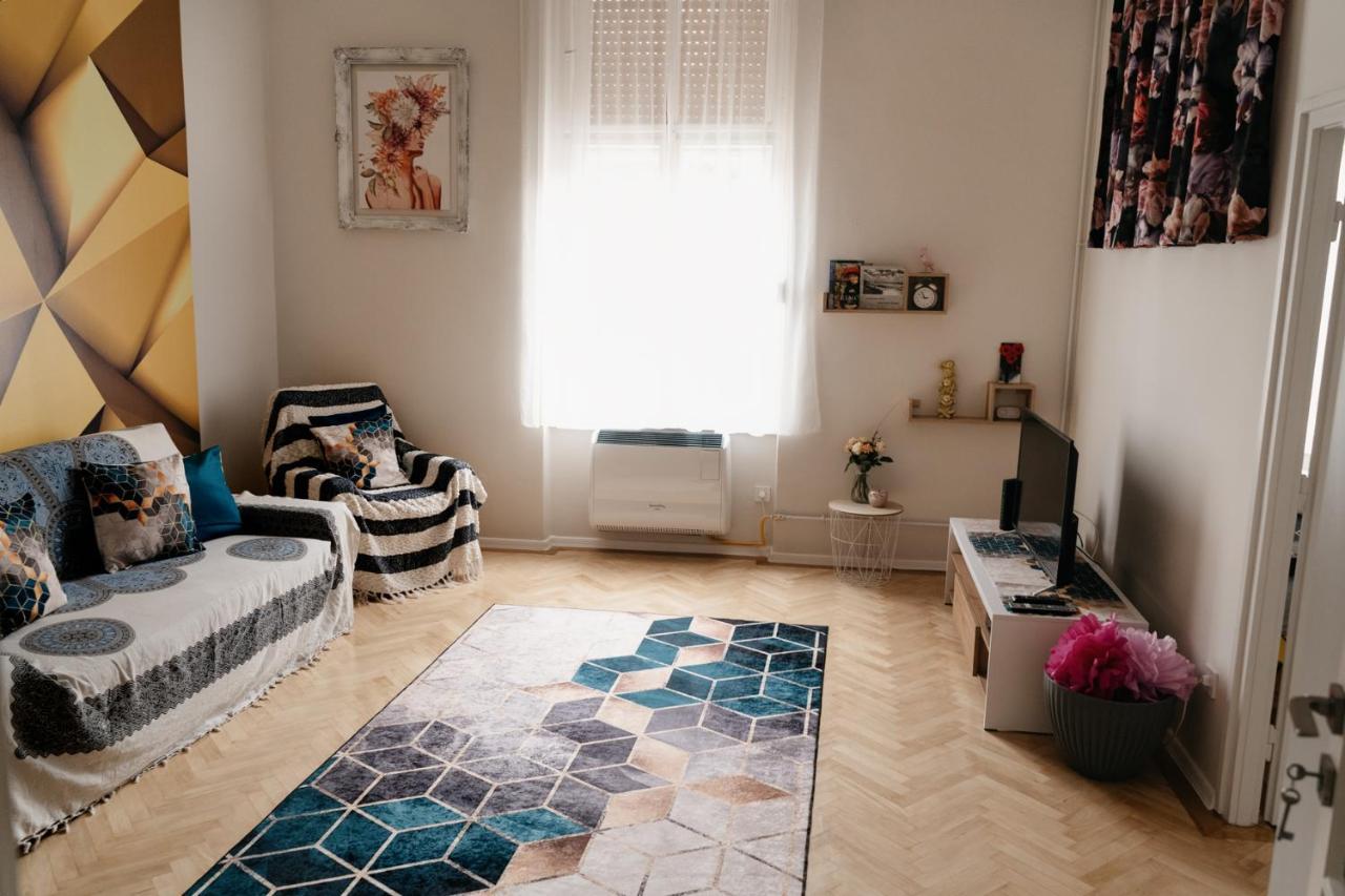 Fand Center Apartman Luxury Szegedin Exterior foto